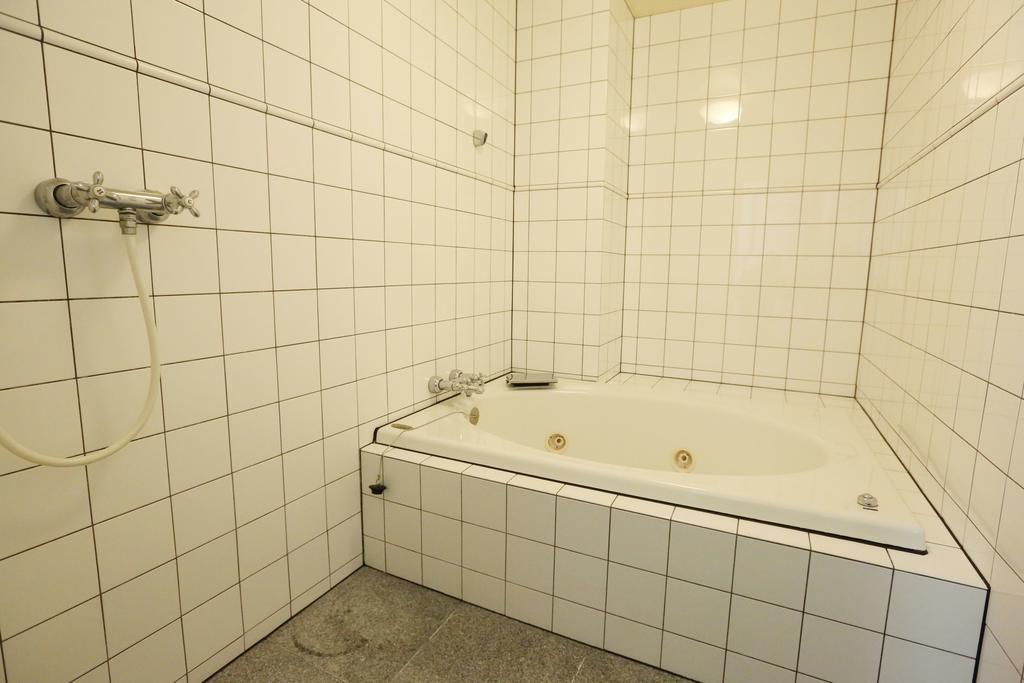 Hotel Tomato Куре Екстериор снимка
